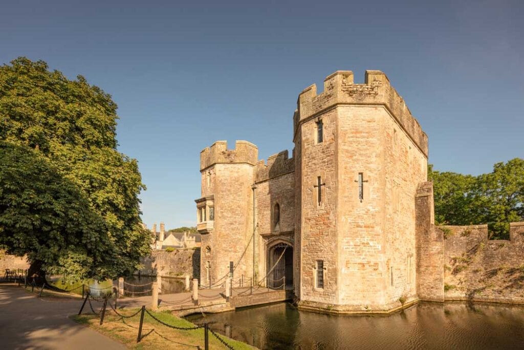 Bishops Palace Wells Gate House